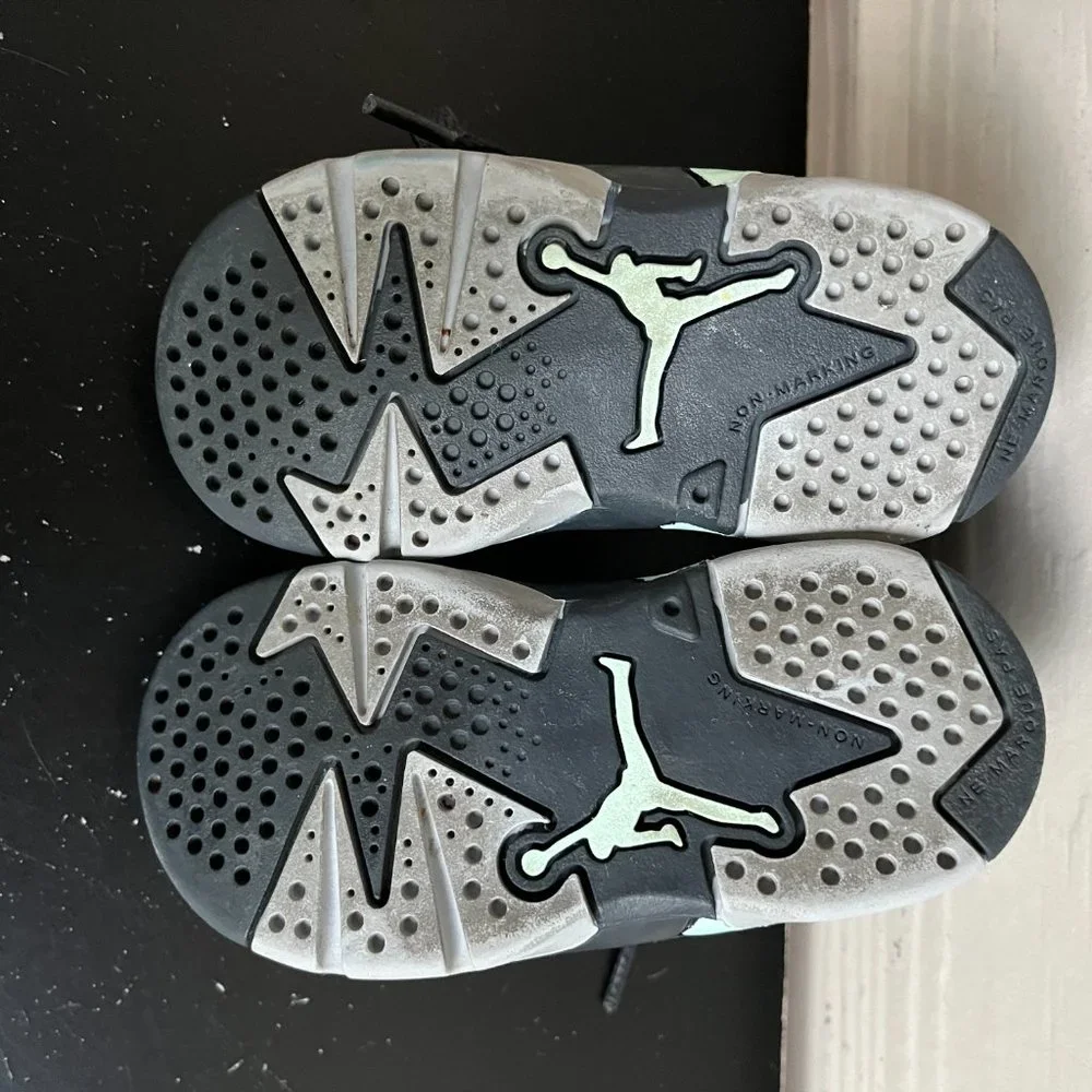Jordan Nike Toddler Retro 6 Low Mint Foam Shoes Sneakers Sz 5C Style 768885-015 - Picture 8 of 11